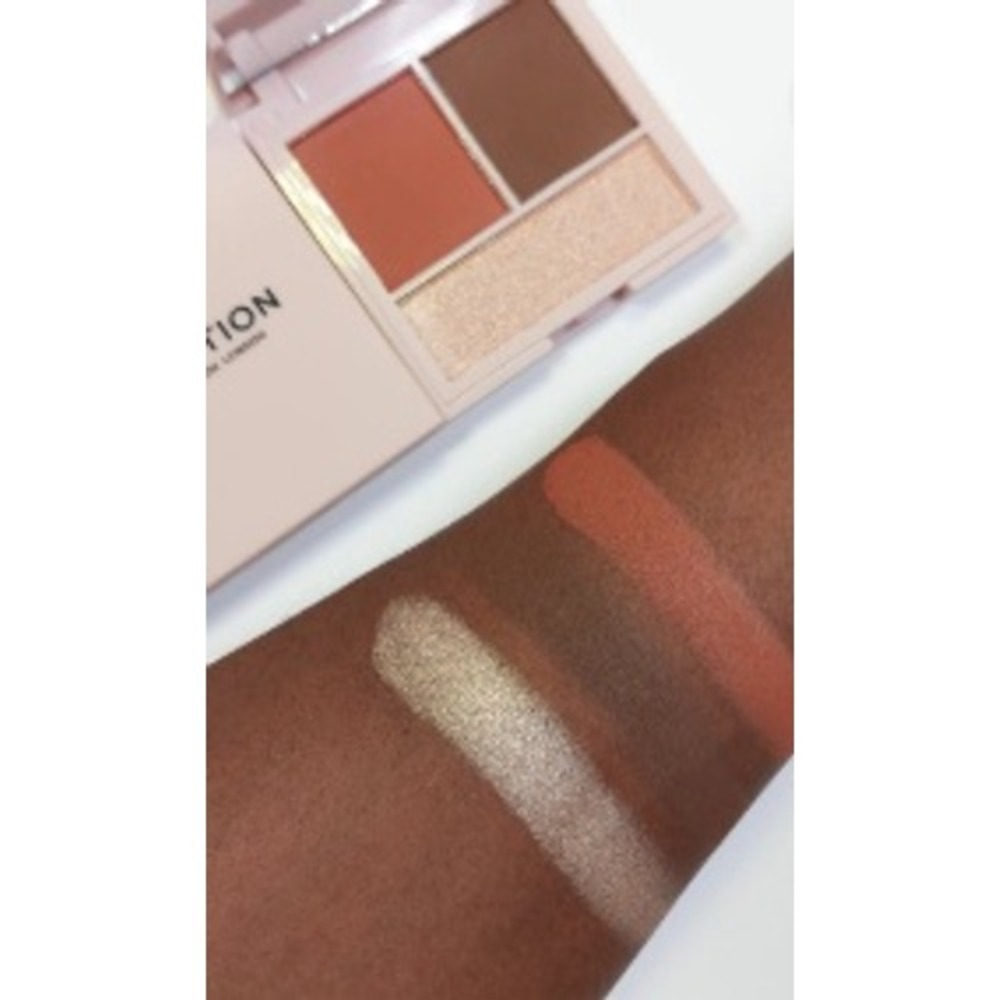 Revolution Face Powder Contour Compact MEDIUM Palette 0.24 oz - Picture 2 of 8